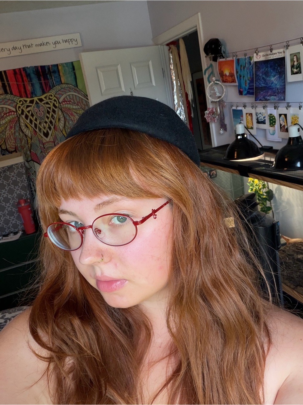 Classic Black Wool Brimless Hat - Picture 4 of 4